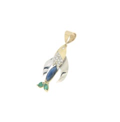Elegant 18K Gold Fish Pendant with Diamonds, Sapphires, and Emeralds