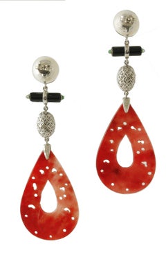 Diamanti Smeraldi Tsavoriti Calcedonio rosso Onice Perle Orecchini in oro bianco