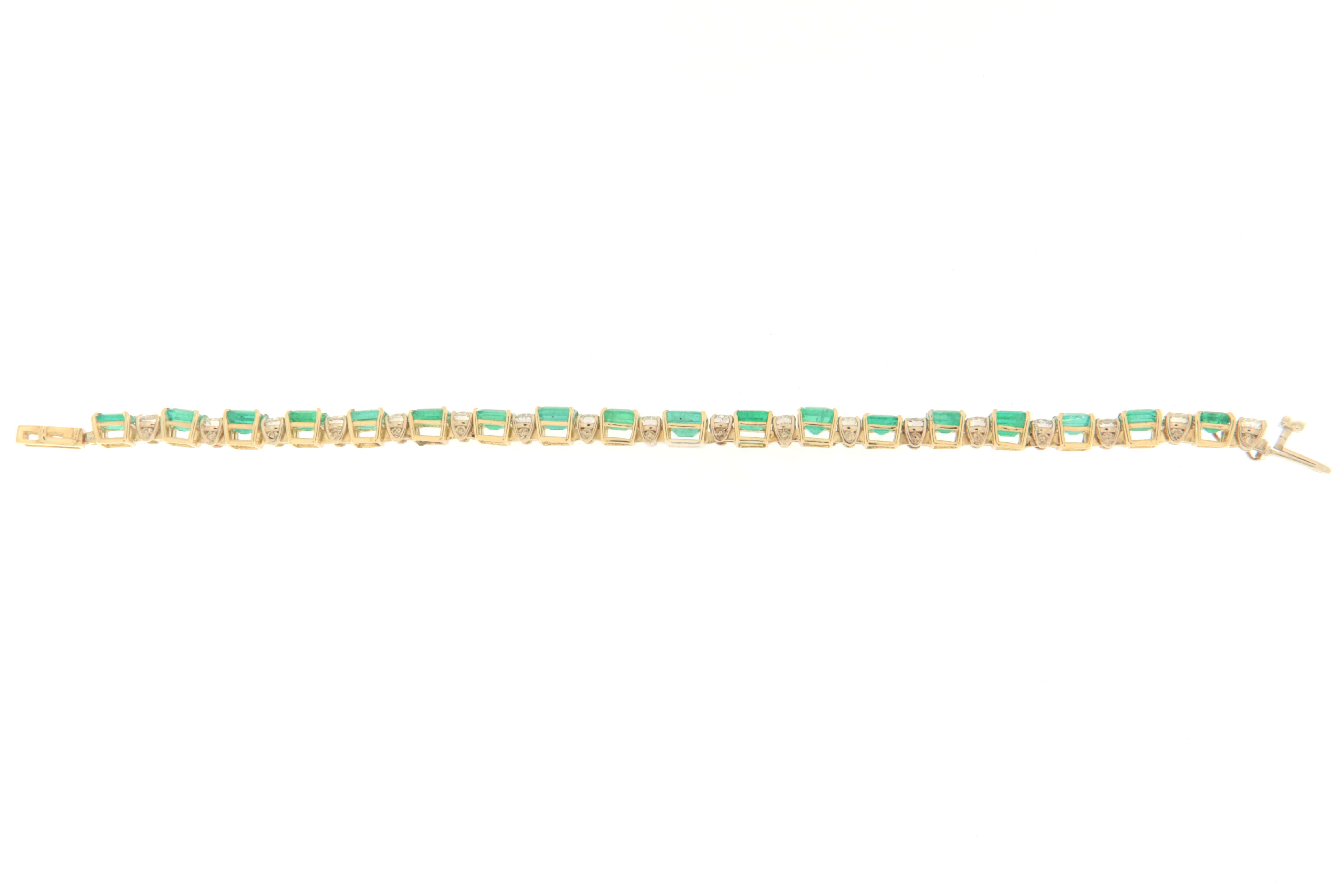 Contemporary Diamonds Emeralds Yellow Gold 18 Karat Tennis Bracelet For Sale