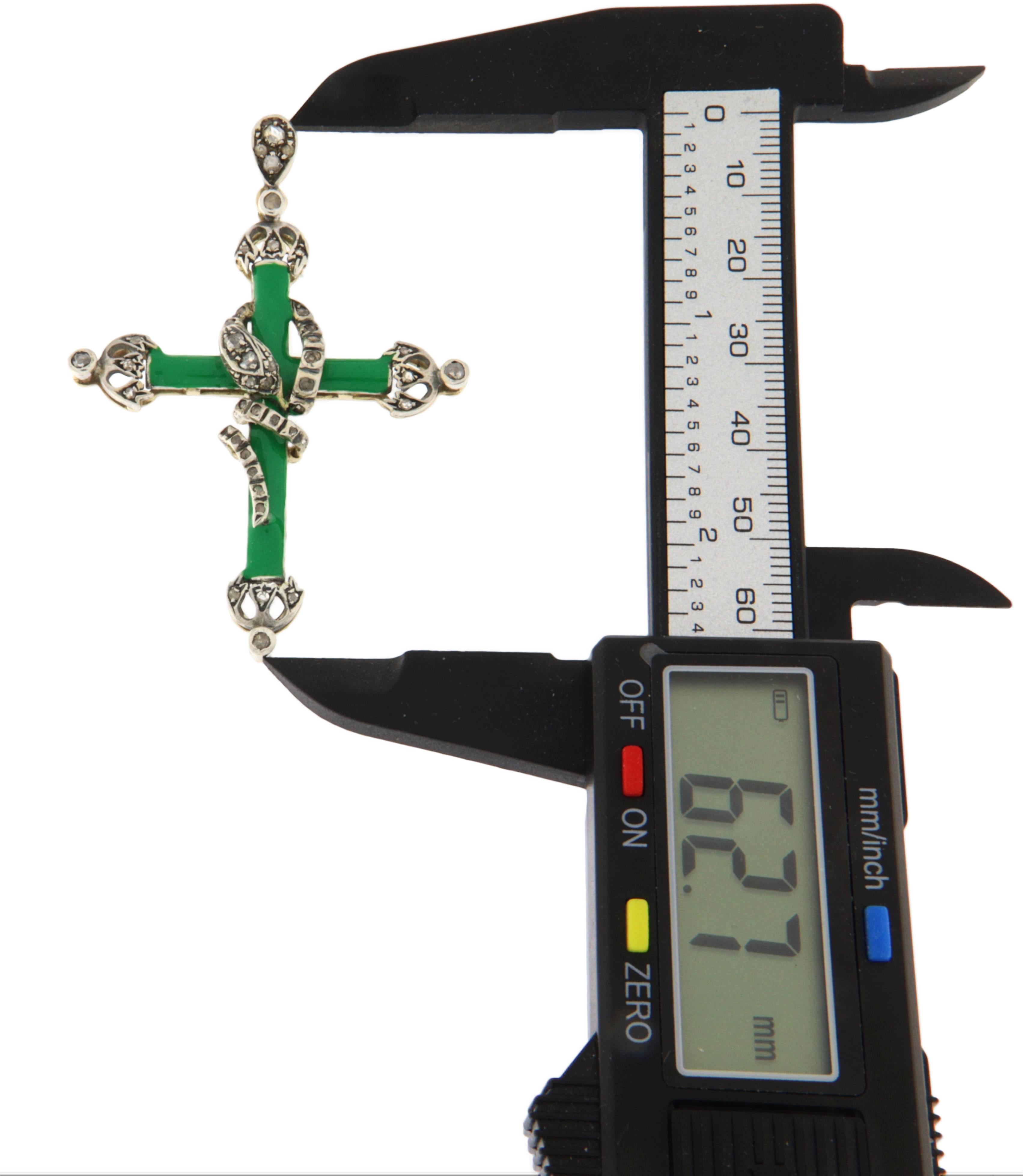 Collier croix en or jaune 14 carats avec diamants et émail Neuf - En vente à Marcianise, IT