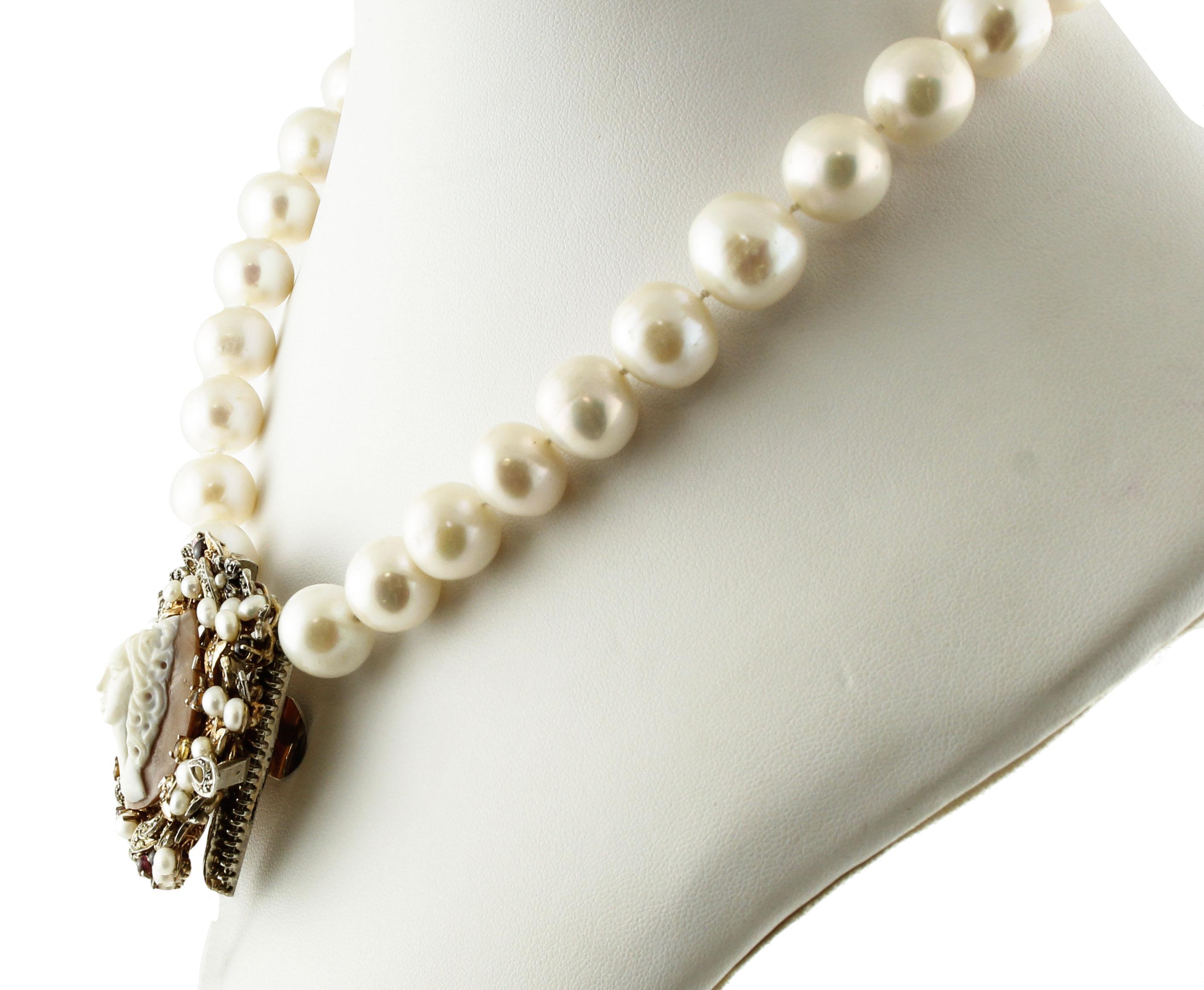 Round Cut Diamonds, Garnets, Topazes, Cameo, Australian Pearls Beaded Retro Necklace For Sale