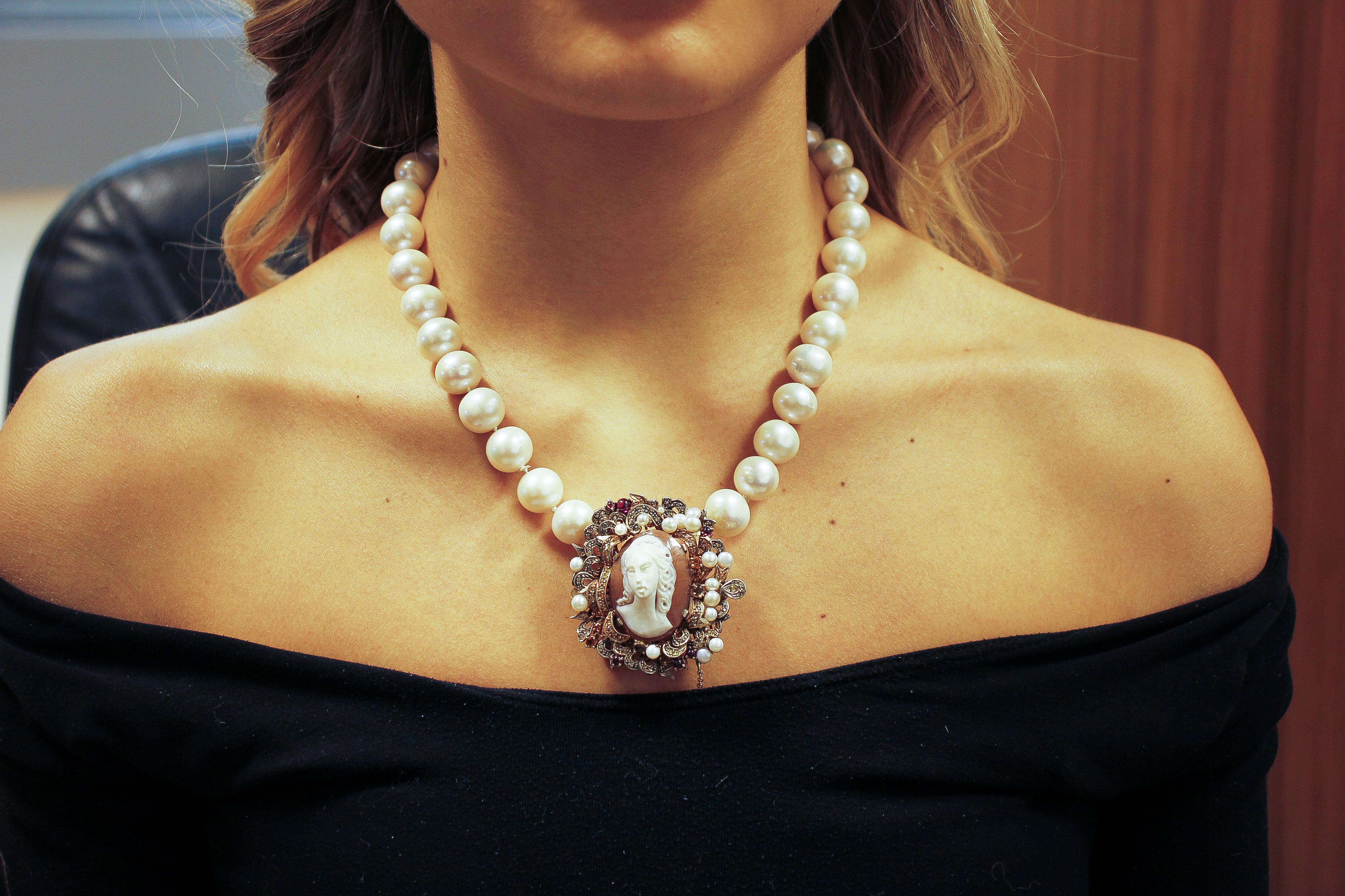 Diamantes, Granates, Topacios, Camafeo, Perlas Australianas Collar Retro de Cuentas en venta 1