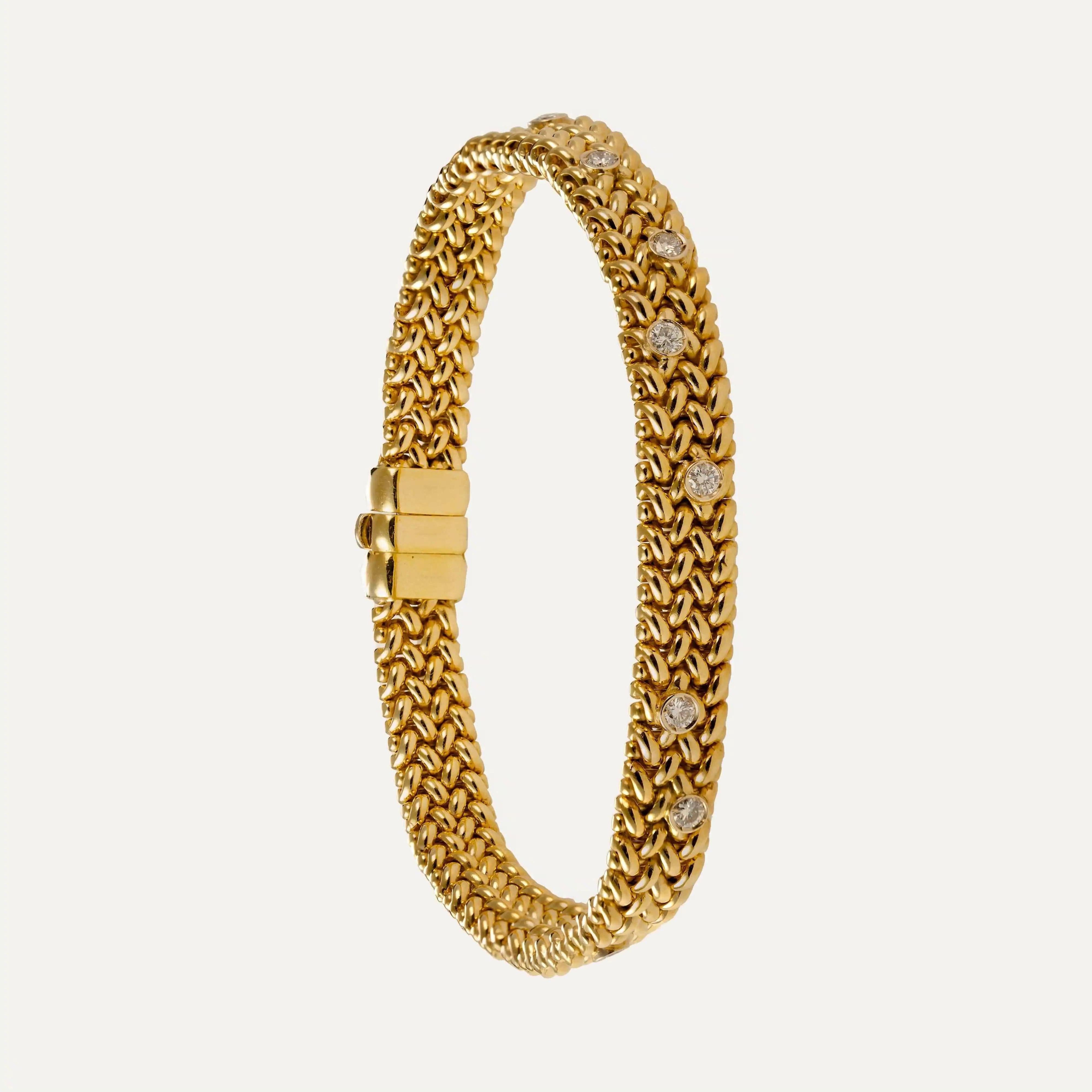 Contemporary Gold Bracelet with Diamonds 1