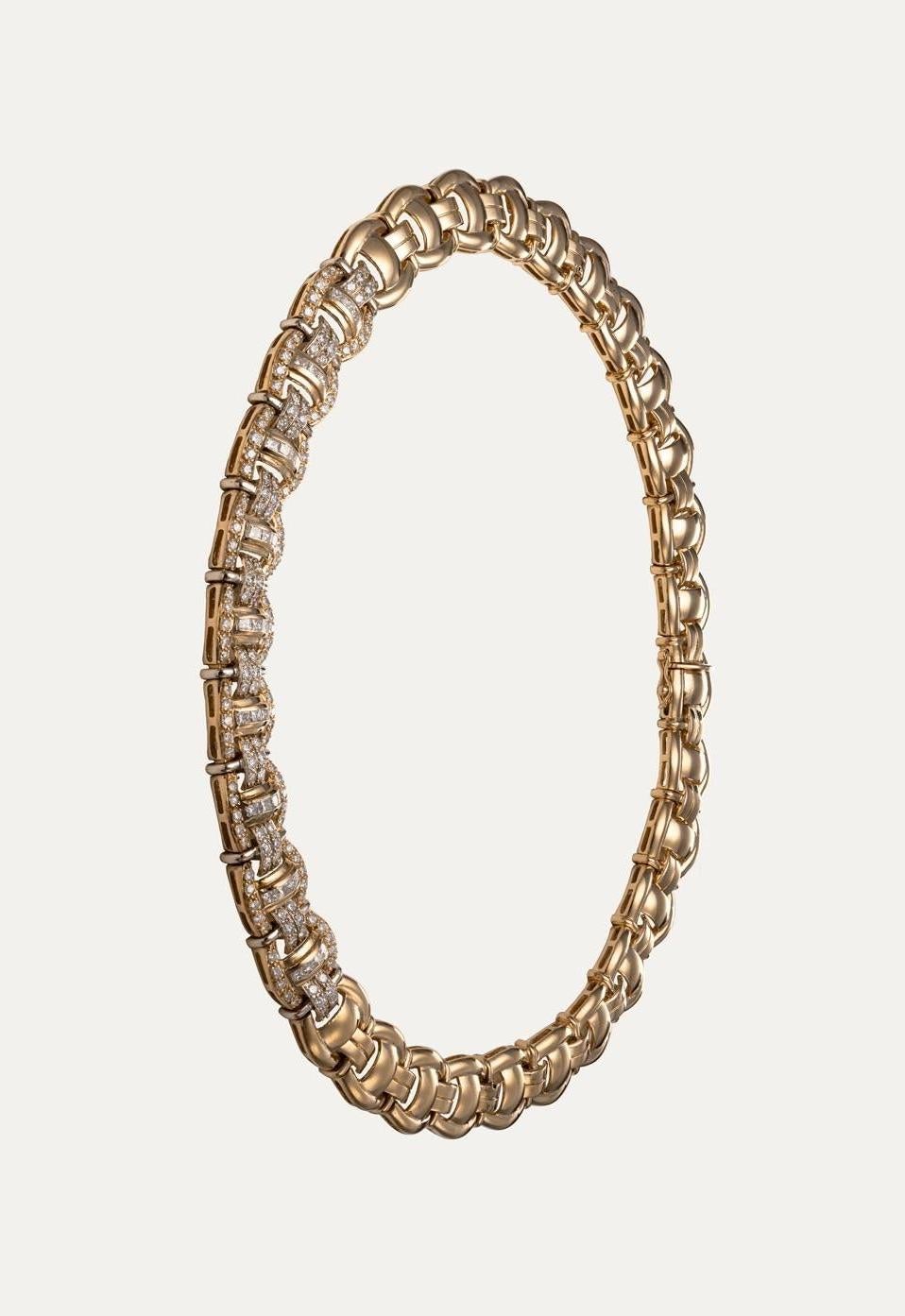 Girocollo in oro giallo 18kt - 750‰, con 186 diamanti 