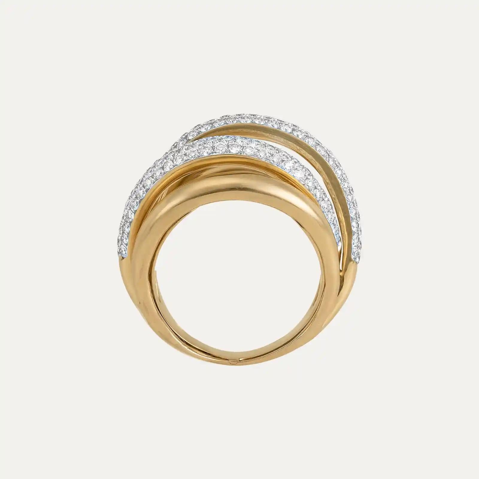 Modern Gold Ring with Diamonds In Good Condition For Sale In Lisboa, PT