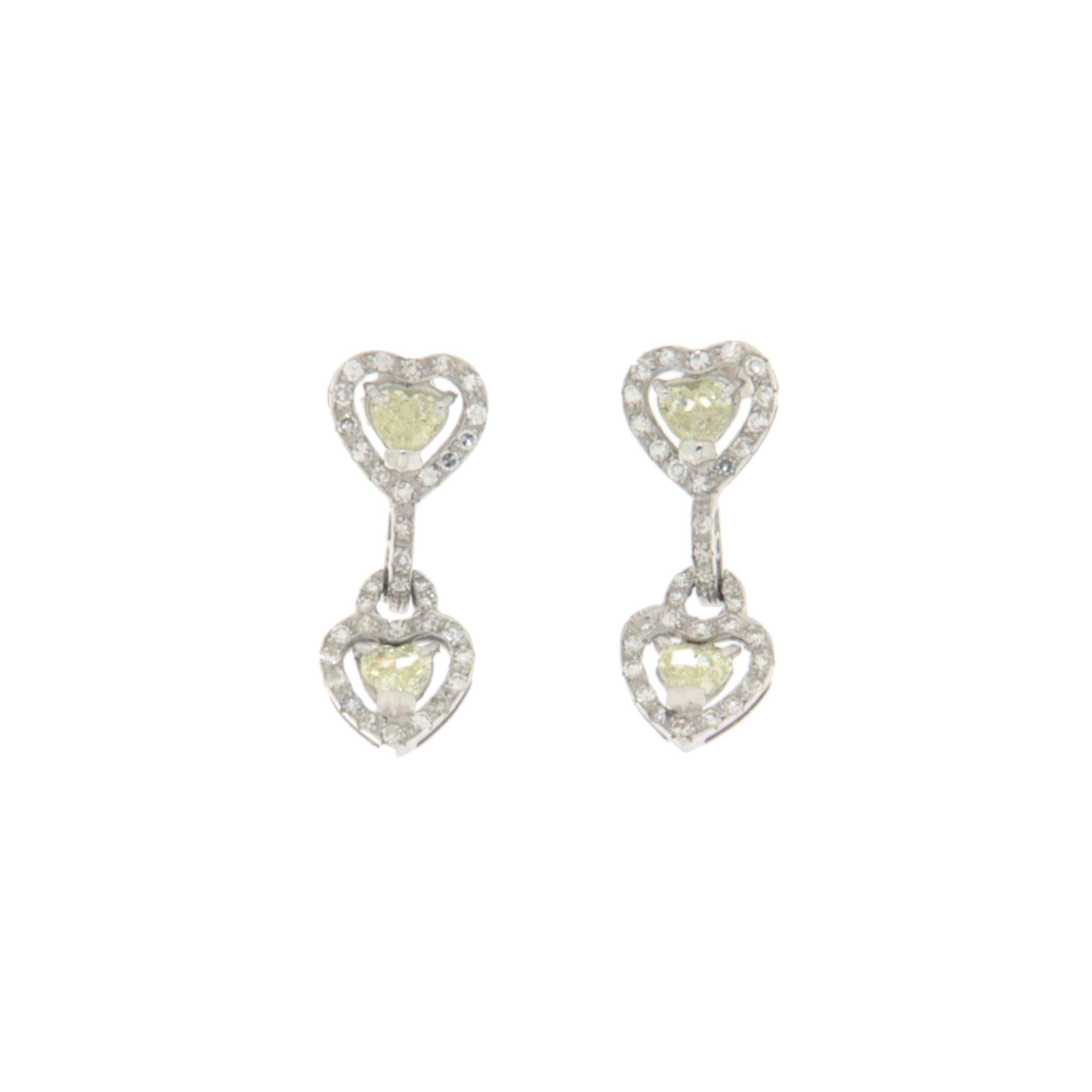 Women's Diamonds Heart 18 Karat White Gold Drop Earrings For Sale