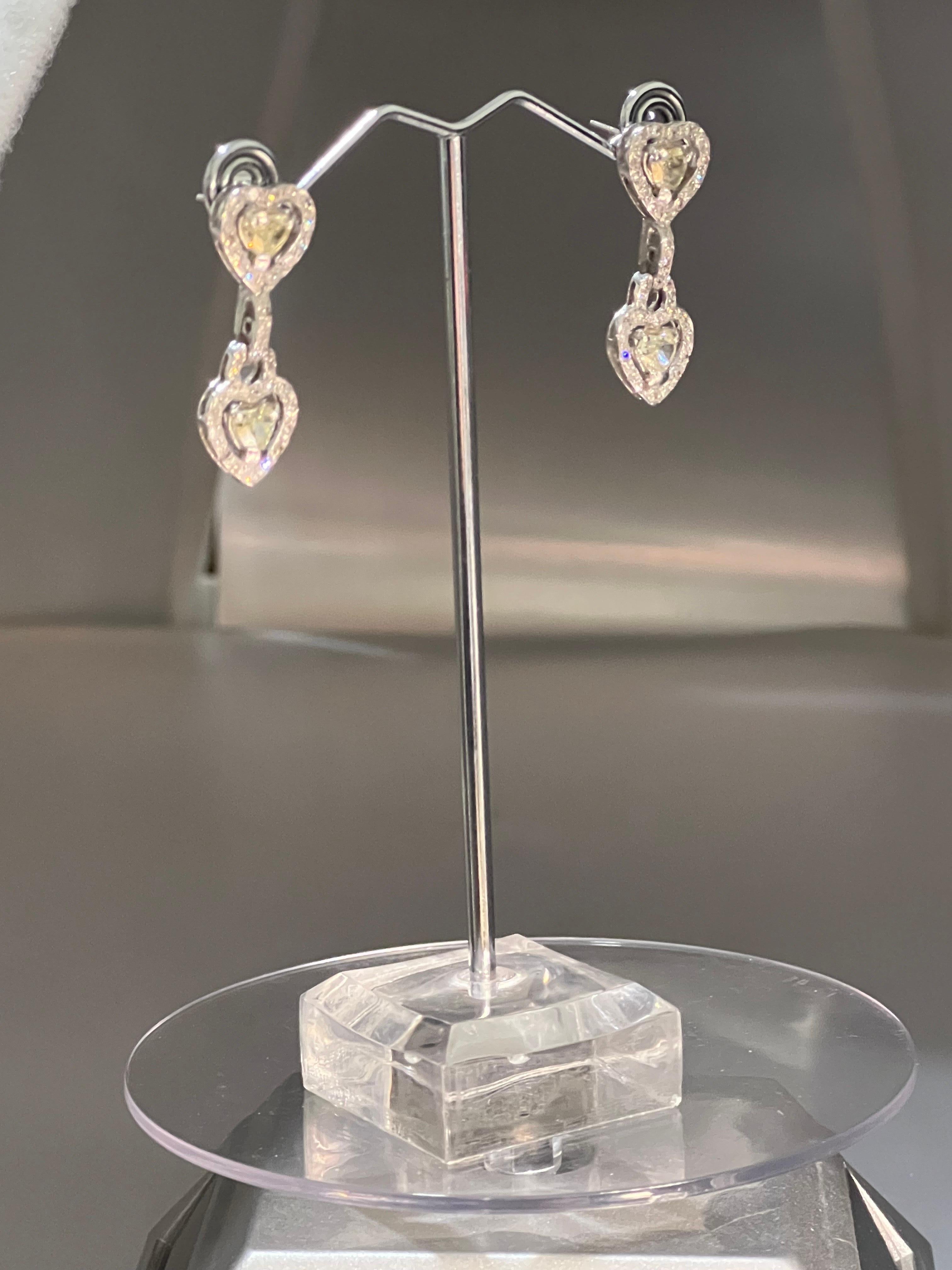 Diamonds Heart 18 Karat White Gold Drop Earrings For Sale 2