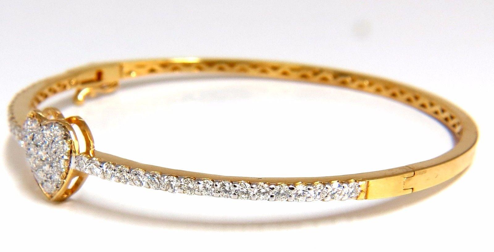 Diamonds Heart Bangle Bracelet 1.30 Carat g/vs 14 Karat For Sale 2