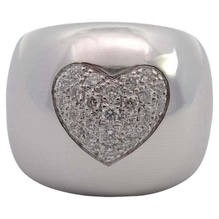 Diamonds heart Poiray ring in 18k white gold For Sale