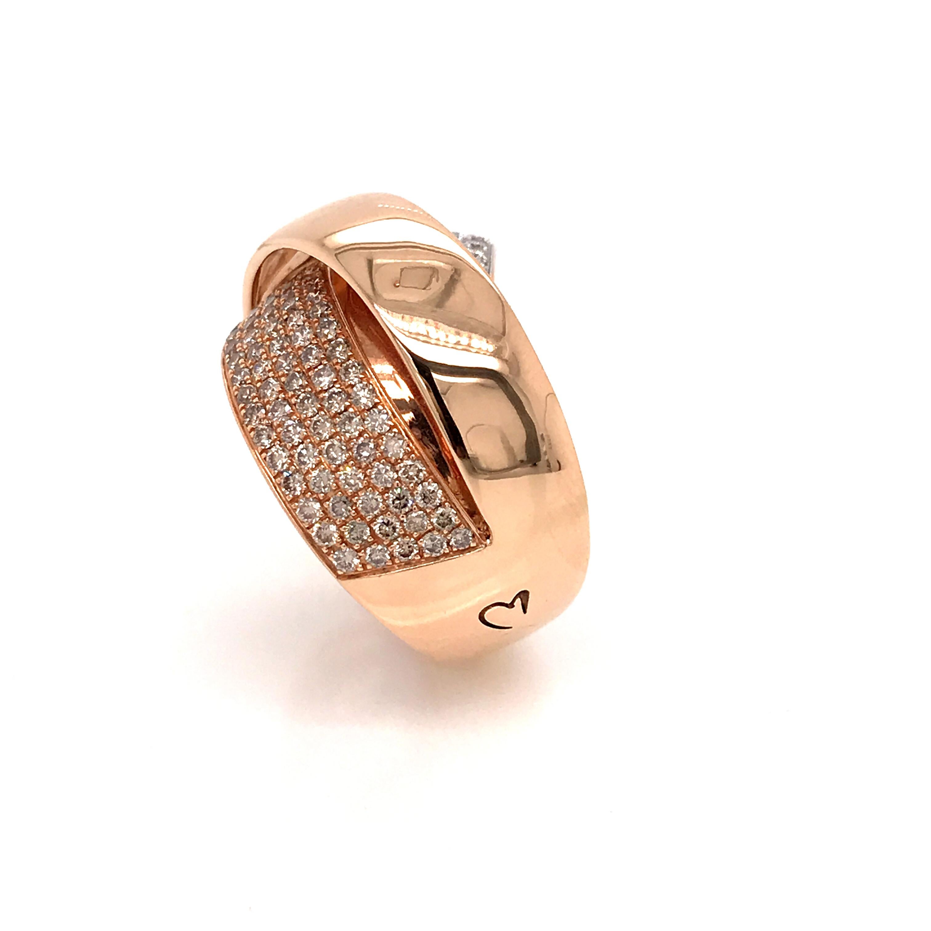 Diamonds Interlaced Fashion Ring Rose Gold 18 Karat For Sale 2