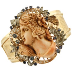 Diamanti, zaffiri, corallo rosa, oro rosa, argento, bracciale Retrò