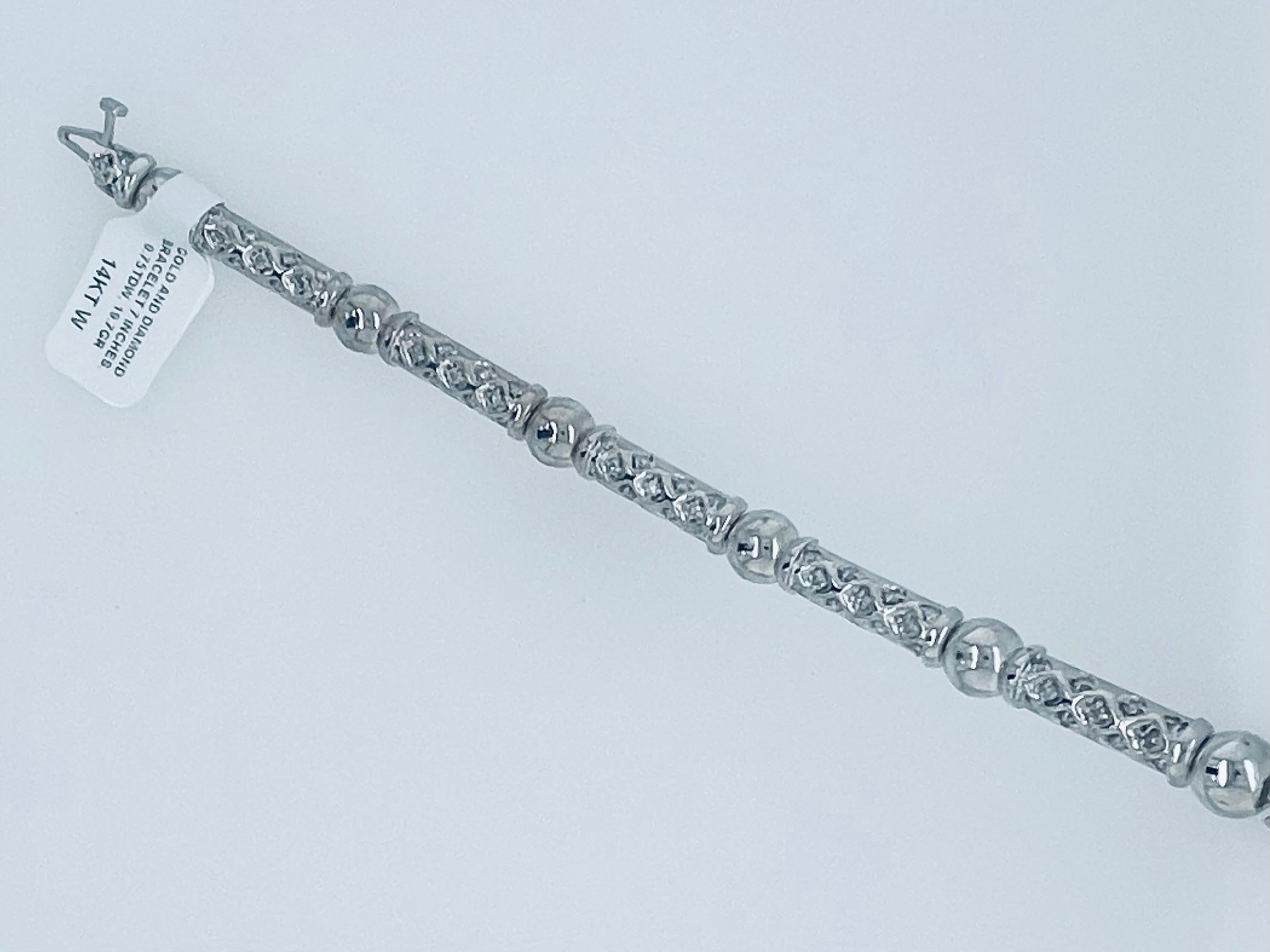 Contemporain Bracelet à maillons en or blanc 14 carats et diamants en vente