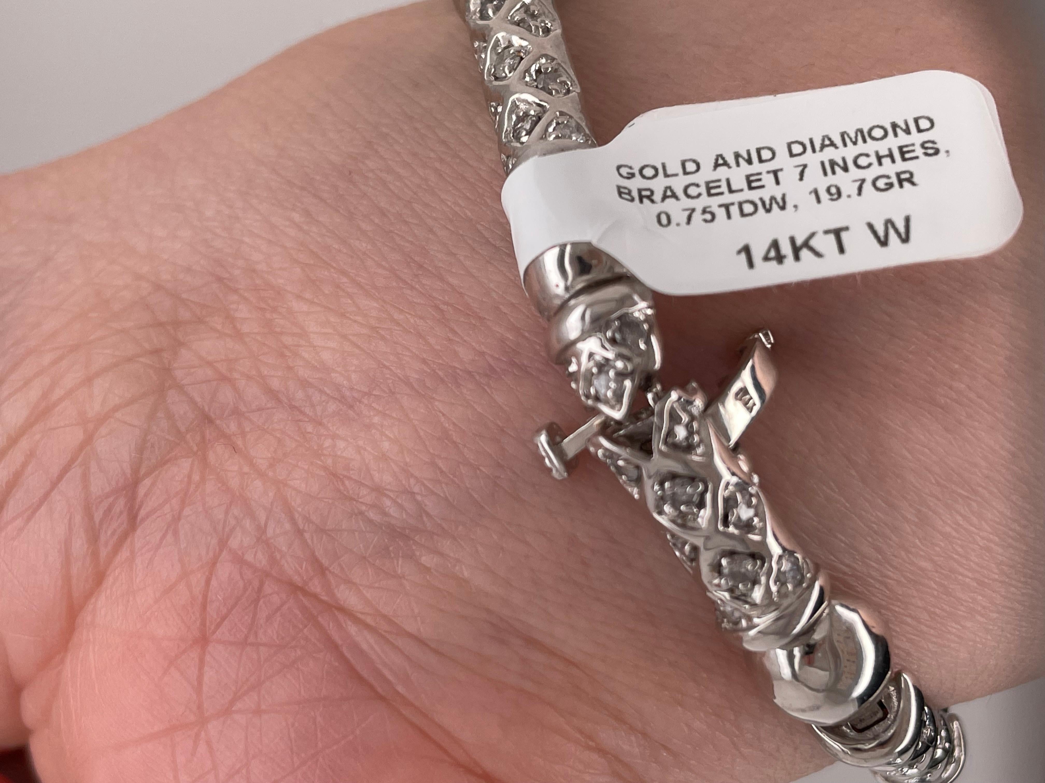 Bracelet à maillons en or blanc 14 carats et diamants Bon état - En vente à Manhasset, NY