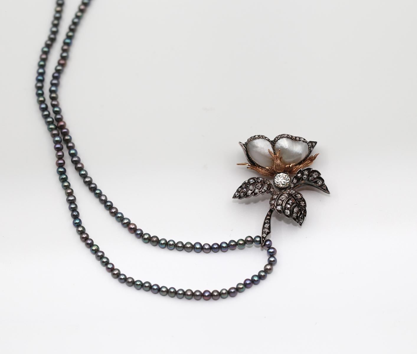 Diamonds Mother Of Pearl Flower Brooch Pendant, 1860 In Fair Condition For Sale In Herzelia, Tel Aviv