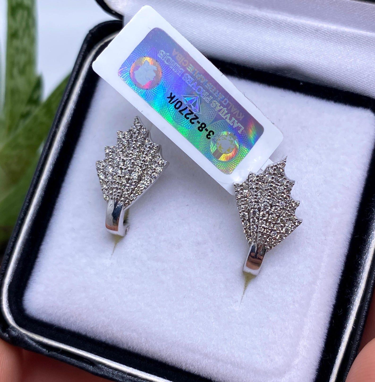 Diamonds natural Beautiful Earrings, 18 Karat White Gold, Certified For Sale 2