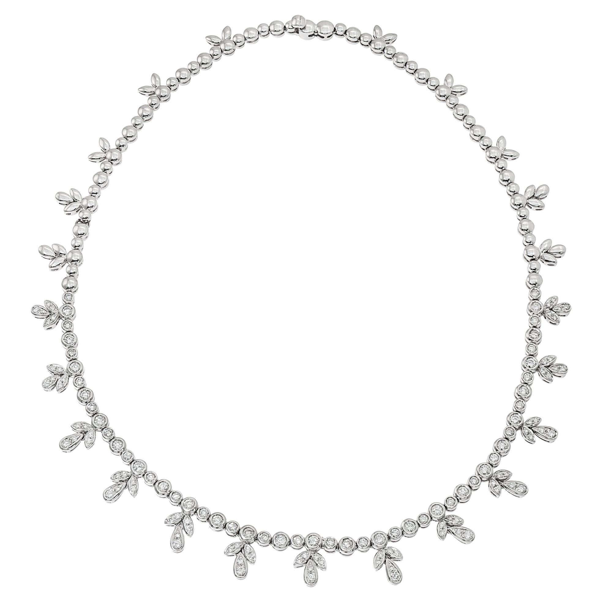 Diamonds necklace in 18k white gold, round brilliant cut bezeled diamonds