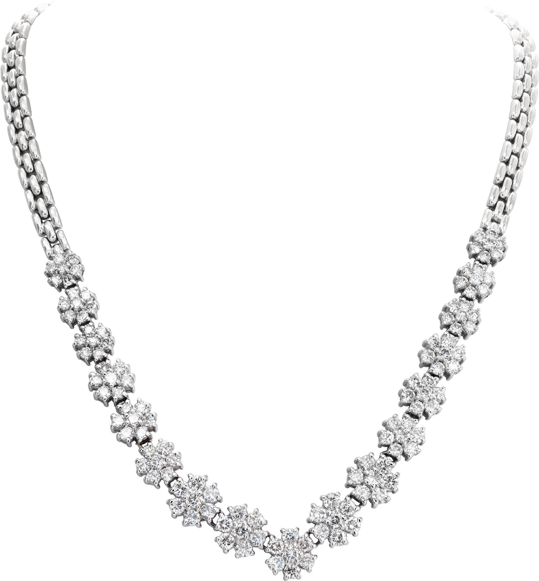Collier de diamants en platine Diamants ronds de taille brillant Pour femmes en vente
