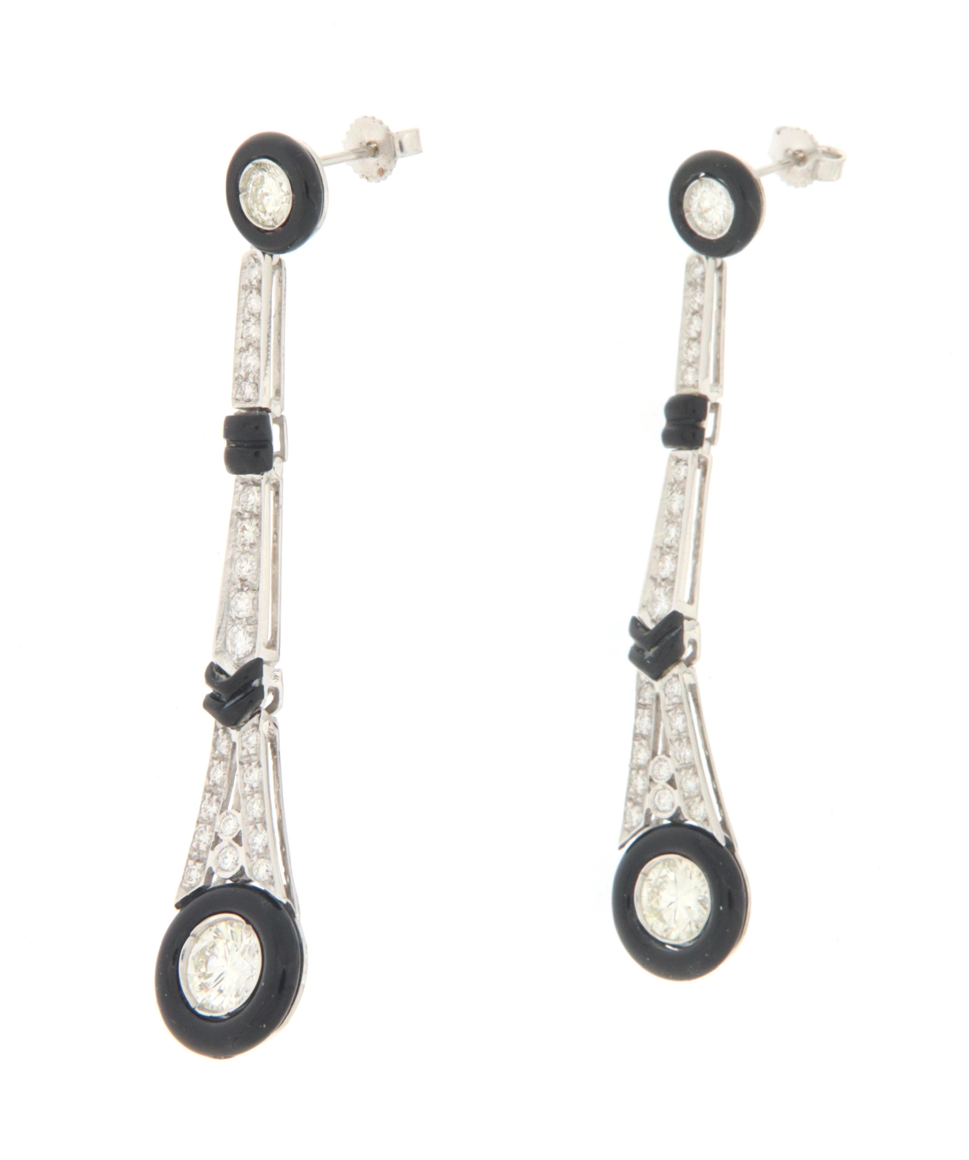 Brilliant Cut Diamonds Onyx 18 Karat White Gold Drop Earrings For Sale