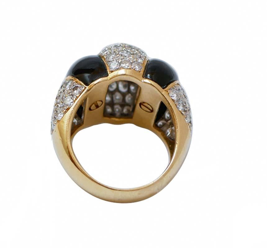 Taille brillant Diamants, onyx, bague en or jaune 18 carats. en vente