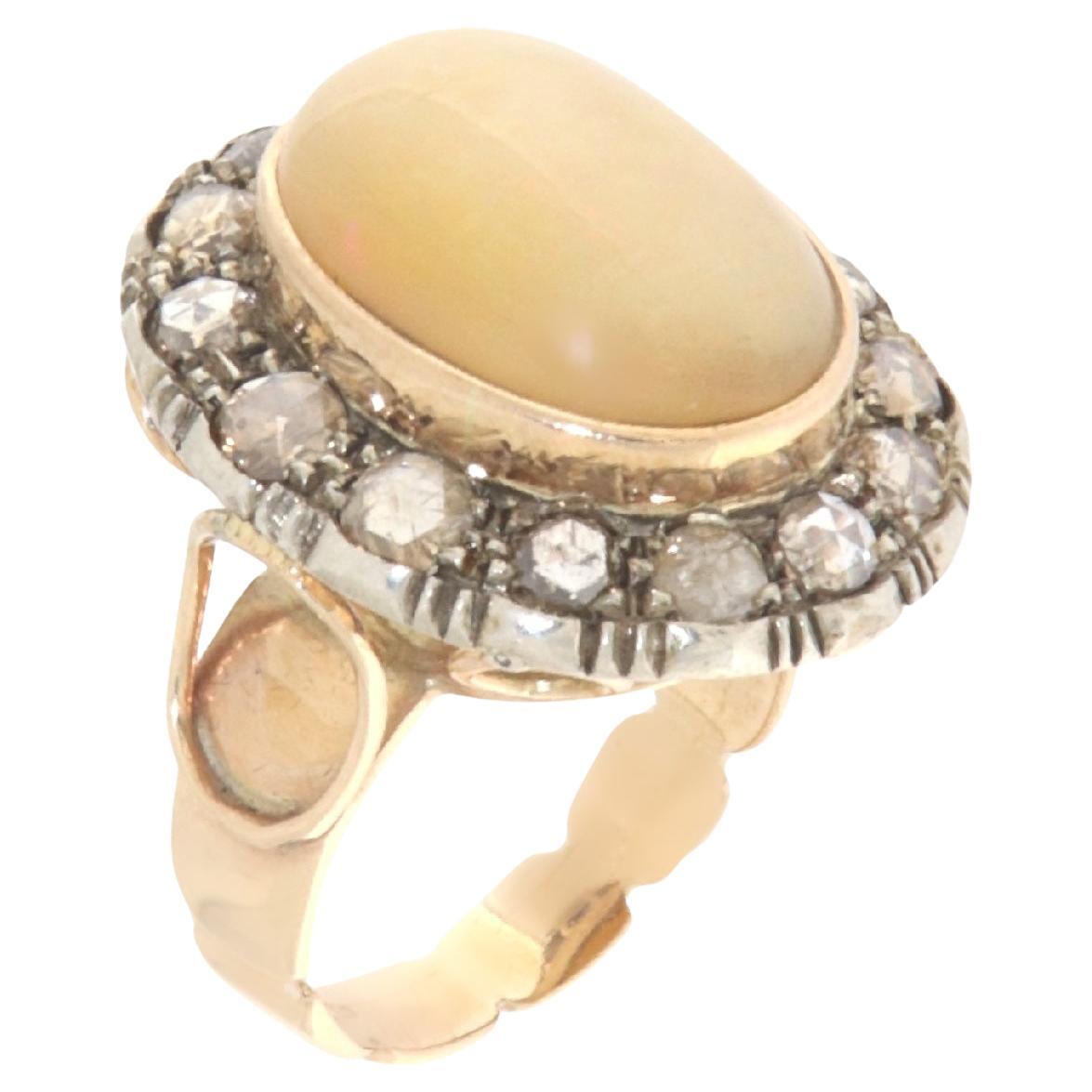 Diamonds Opal 14 Karat Yellow Gold Cocktail Ring