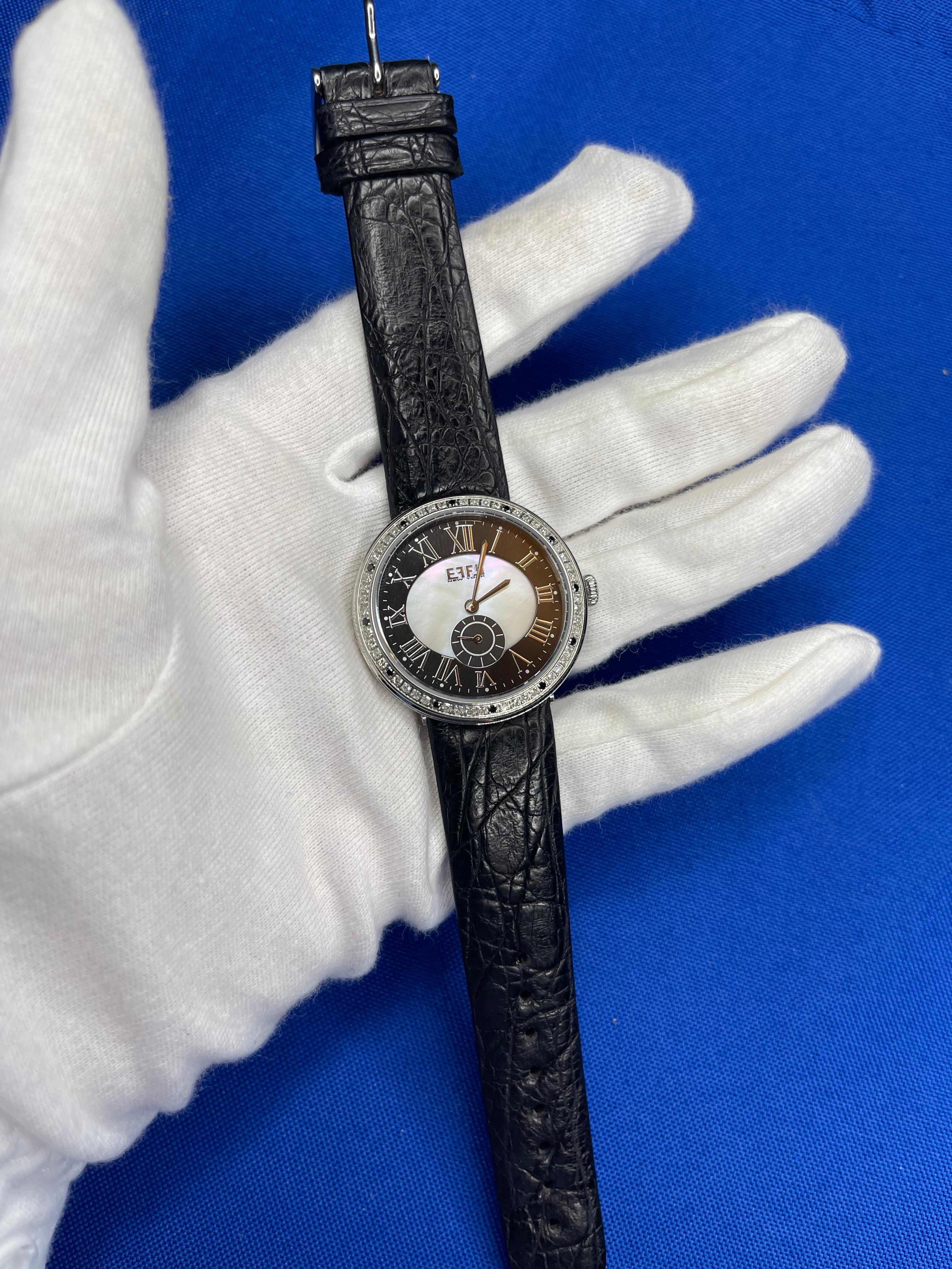 Exotische Schweizer Quarz-Uhr mit Diamanten und Pavé-Zifferblatt 0,64 Tcw (Moderne) im Angebot