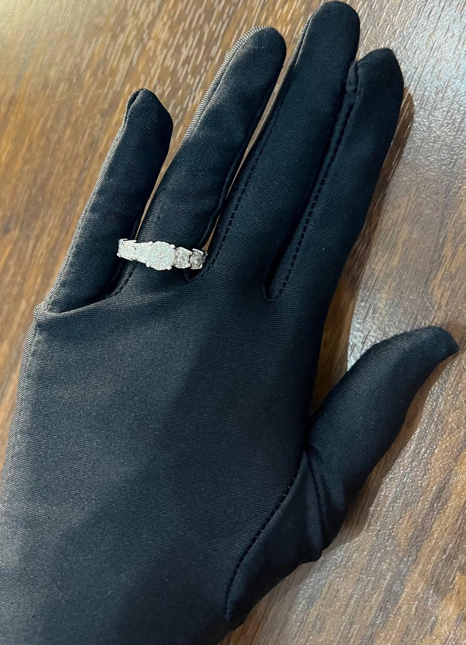 Diamants Pave Set Cluster Halo Set 14K White Gold Statement Ring en vente 5