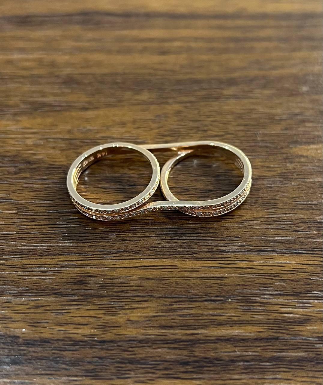 Anello con diamanti incastonati su nocche a due dita in oro rosa 14K in vendita 3