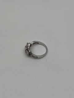 Diamonds Pave Set Round Cluster Halo 14K White Gold Statement Three Stone Ring