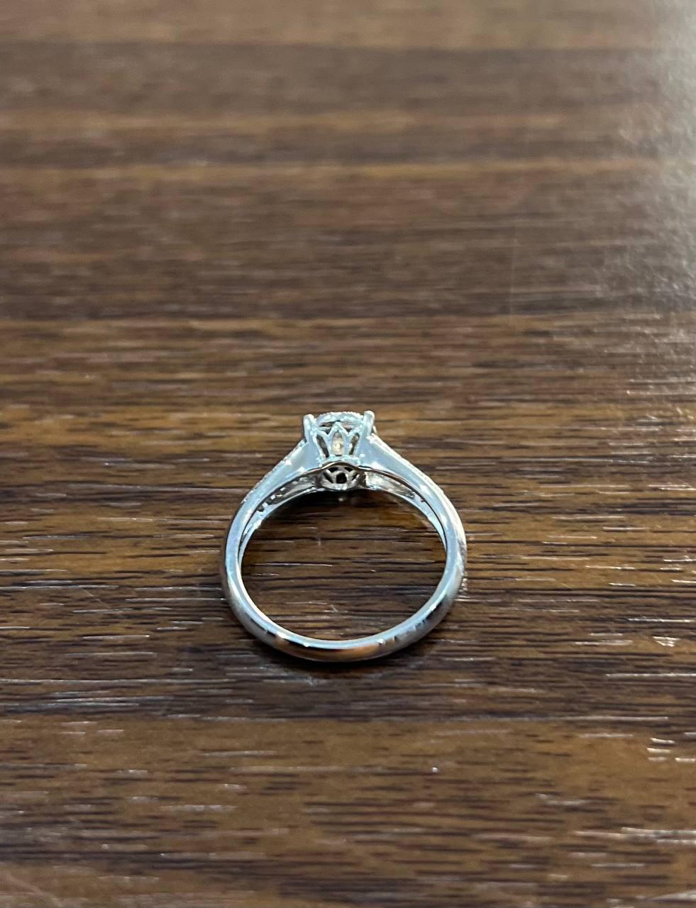 Diamanti Pave Set Round Cluster Halo Set 14K White Gold Statement Split Ring in vendita 2