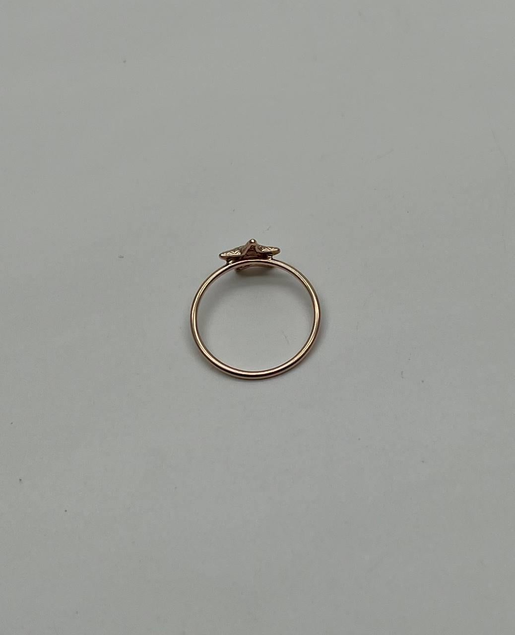 Mixed Cut Diamonds Pave Set Star 14K Rose Gold Dainty Motif Band Ring For Sale