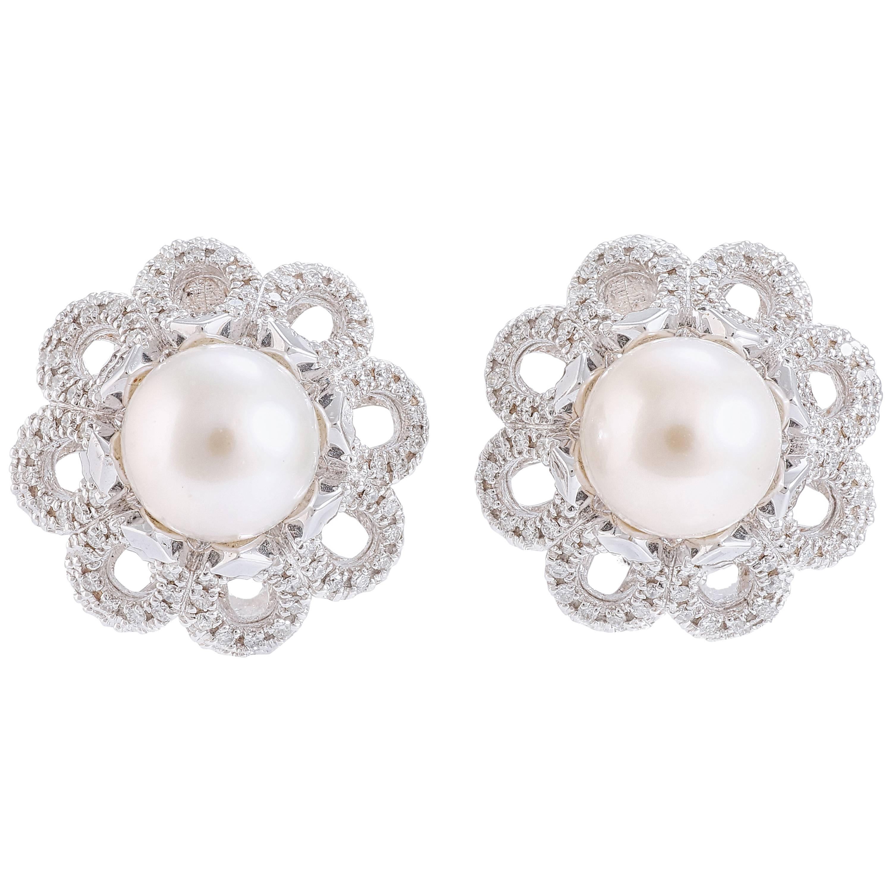 Boucles d'oreilles diamants et perles en or blanc