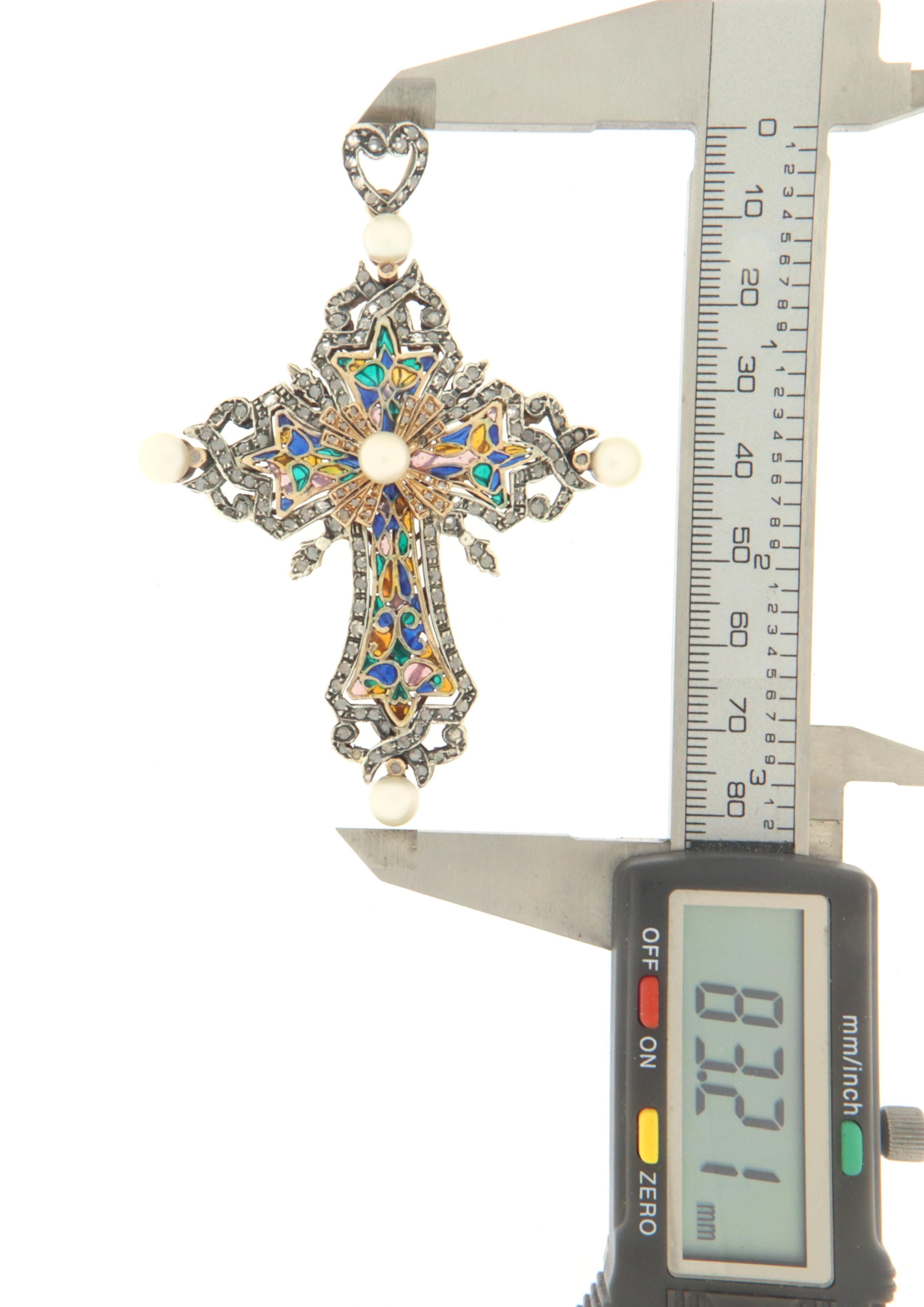 Diamonds Pearls 9 Karat Yellow Gold and Silver Cross Pendant Necklace In New Condition For Sale In Marcianise, IT