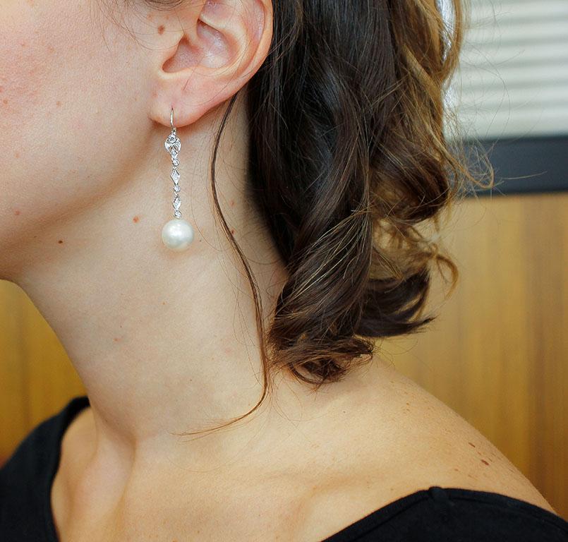 Diamonds, Pearls, 14 Karat White Gold Dangle Earrings In Excellent Condition In Marcianise, Marcianise (CE)