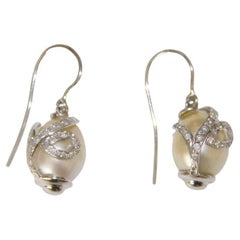 Diamonds Pearls 18 Karat White Gold Drop Earrings
