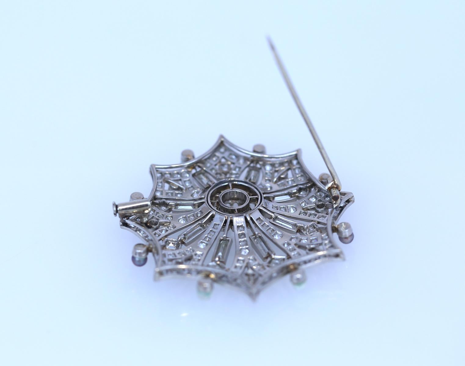 Snowflake Diamonds Pearls Brooch 18K White Gold, 1940 1