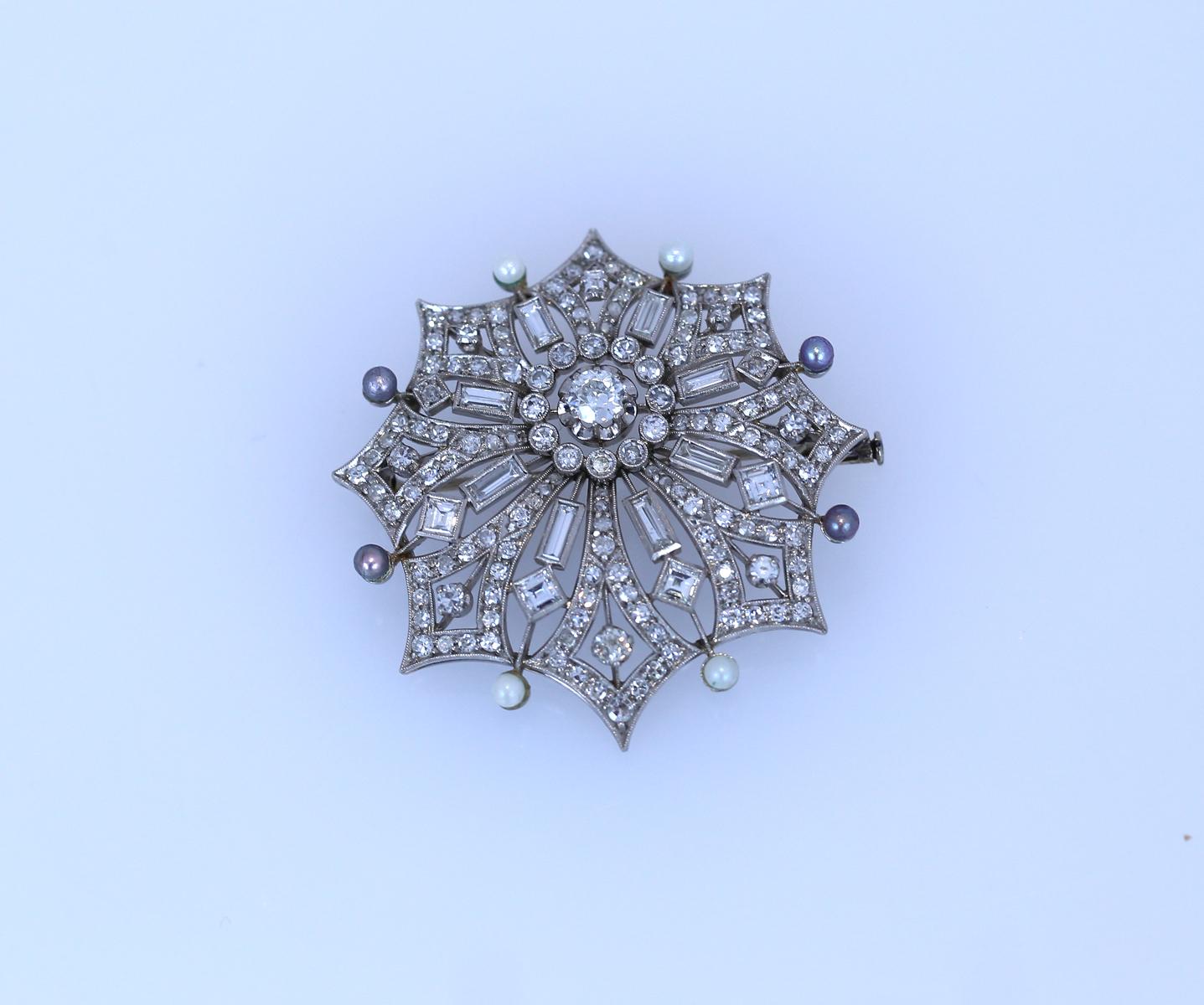 Snowflake Diamonds Pearls Brooch 18K White Gold, 1940 2