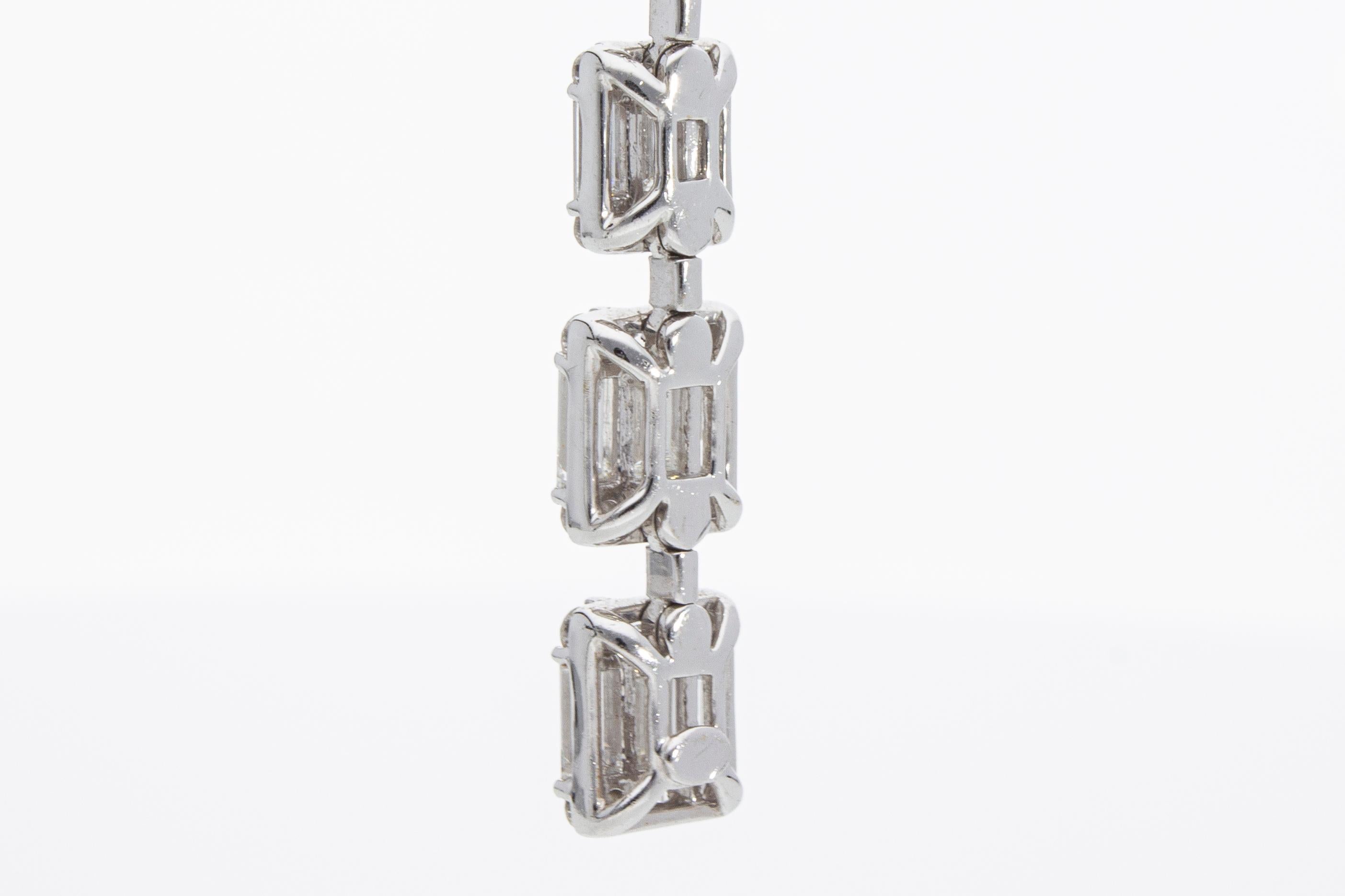 3.65 ct Drop Earrings of Diamonds, Diamond and Baguette Cut. 18 Kt White Gold For Sale 4