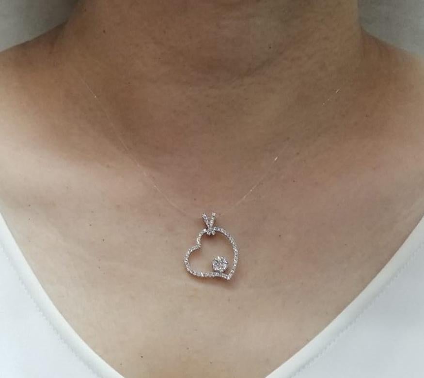 Diamanten-Anhänger aus 18 Karat Weißgold im Zustand „Neu“ im Angebot in Hong Kong, HK