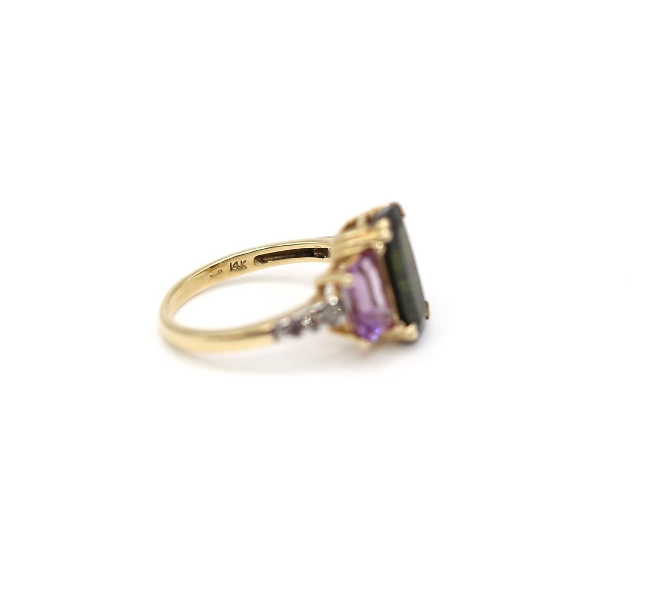 Diamonds Peridot Amethyst Suffragist Ring 14K Yellow Gold, 1890 Bon état - En vente à Herzelia, Tel Aviv