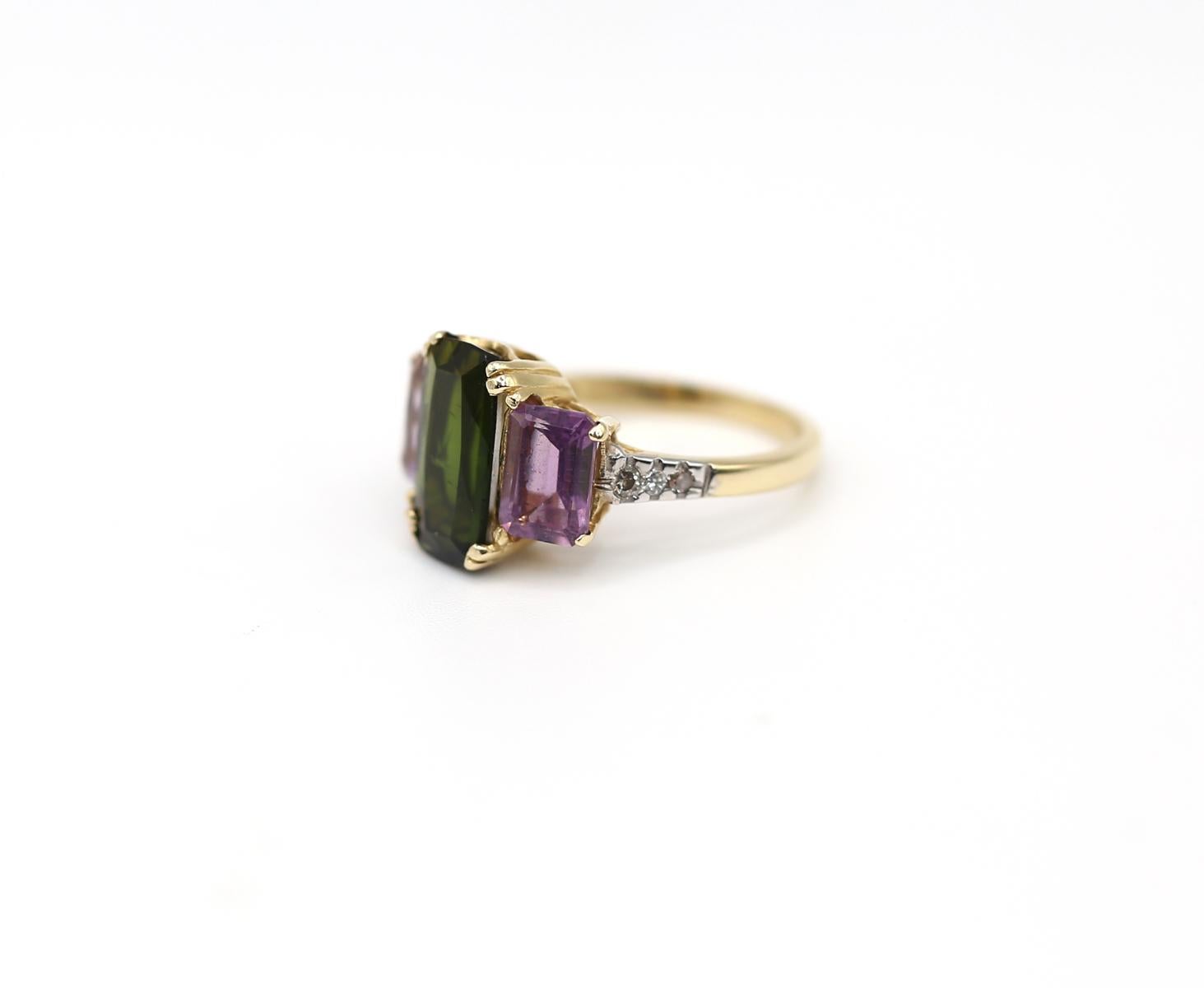 Diamonds Peridot Amethyst Suffragist Ring 14K Yellow Gold, 1890 en vente 1