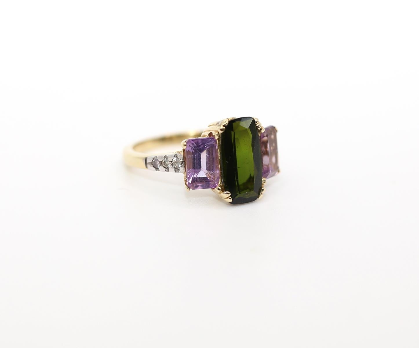 Diamonds Peridot Amethyst Suffragist Ring 14K Yellow Gold, 1890 en vente 3