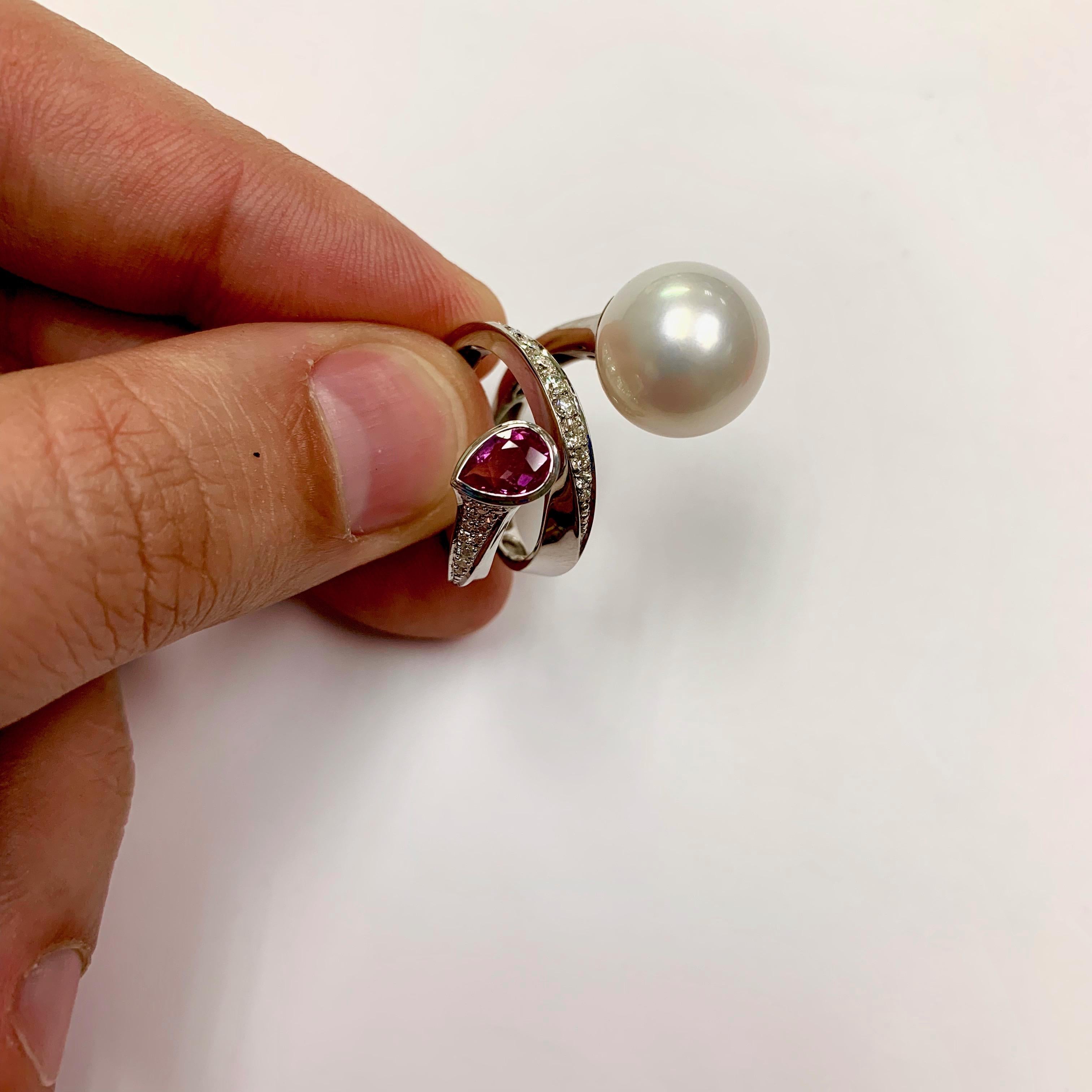 Diamonds Pink Sapphire South Sea Pearl 18 Karat White Gold Ring In New Condition For Sale In Bangkok, TH
