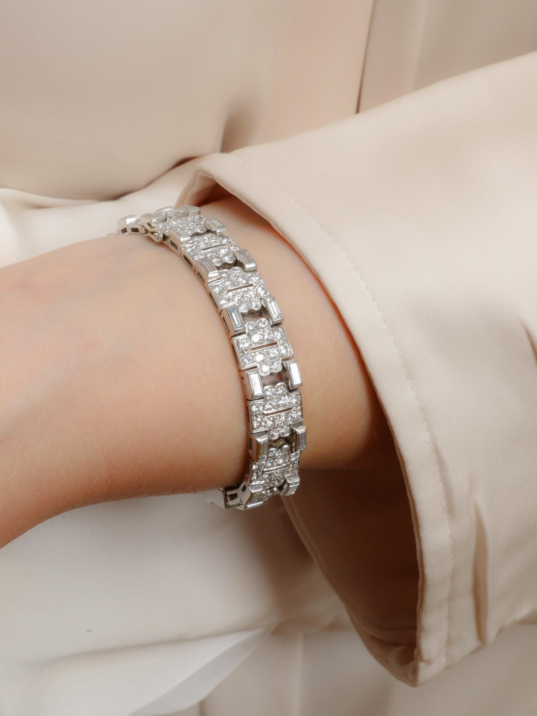 Baguette Cut Diamonds & Platinium Art Deco watch