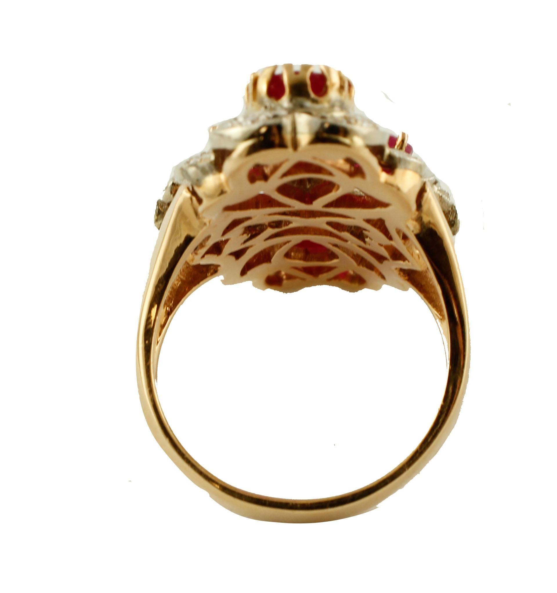 Diamonds, Rubies, 14 Karat White and Rose Gold Vintage Ring In Good Condition For Sale In Marcianise, Marcianise (CE)