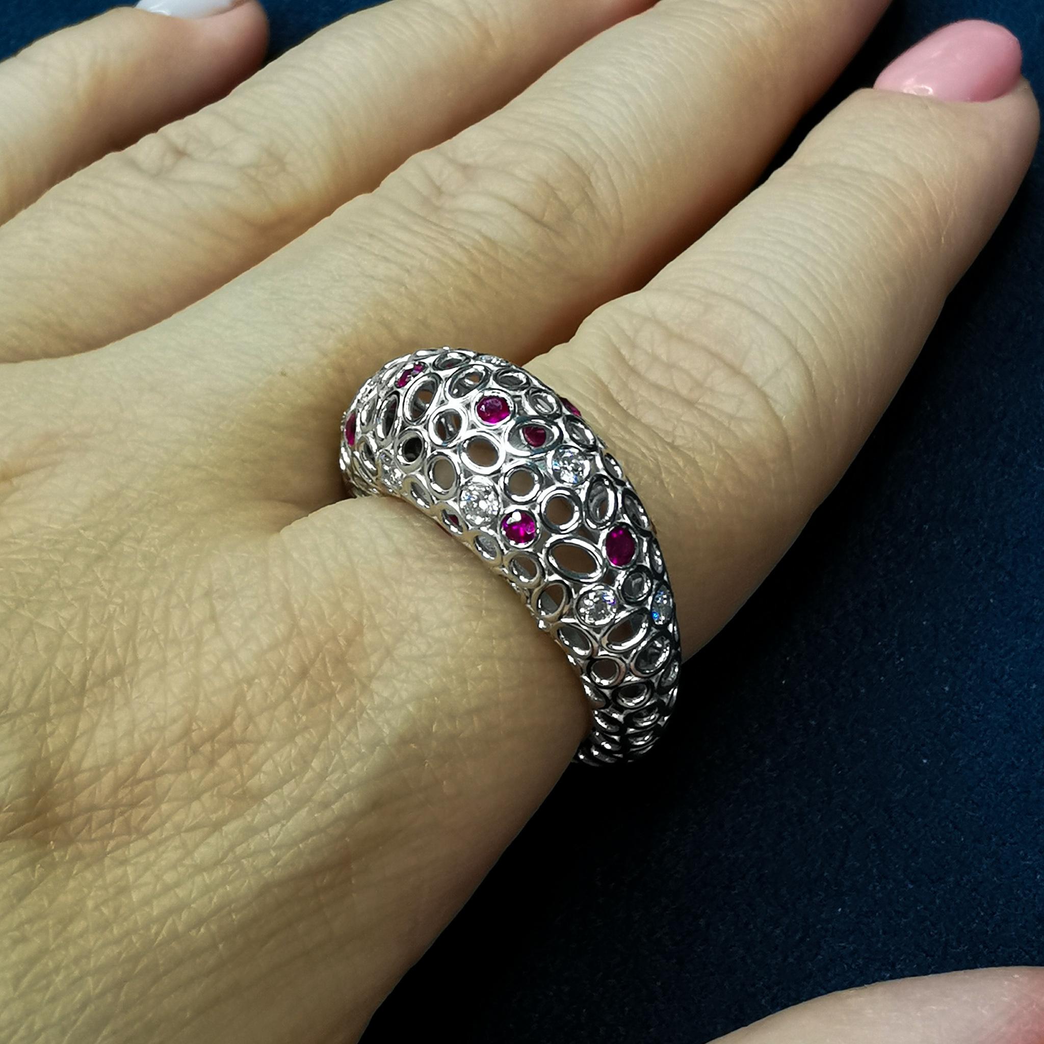 Diamonds Rubies 18 Karat White Gold Bubble Ring For Sale 5