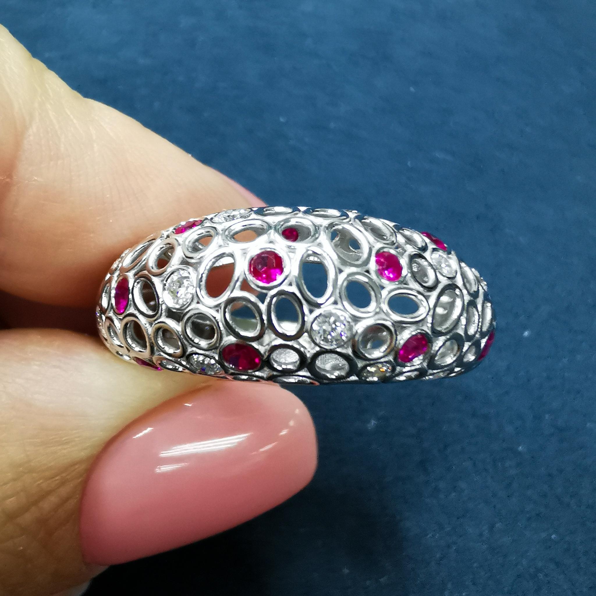Round Cut Diamonds Rubies 18 Karat White Gold Bubble Ring For Sale