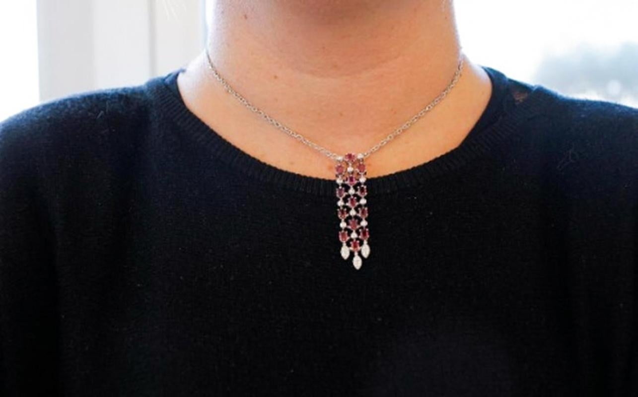 Diamonds, Rubies, 18 Karat White Gold Pendant Necklace In Good Condition For Sale In Marcianise, Marcianise (CE)