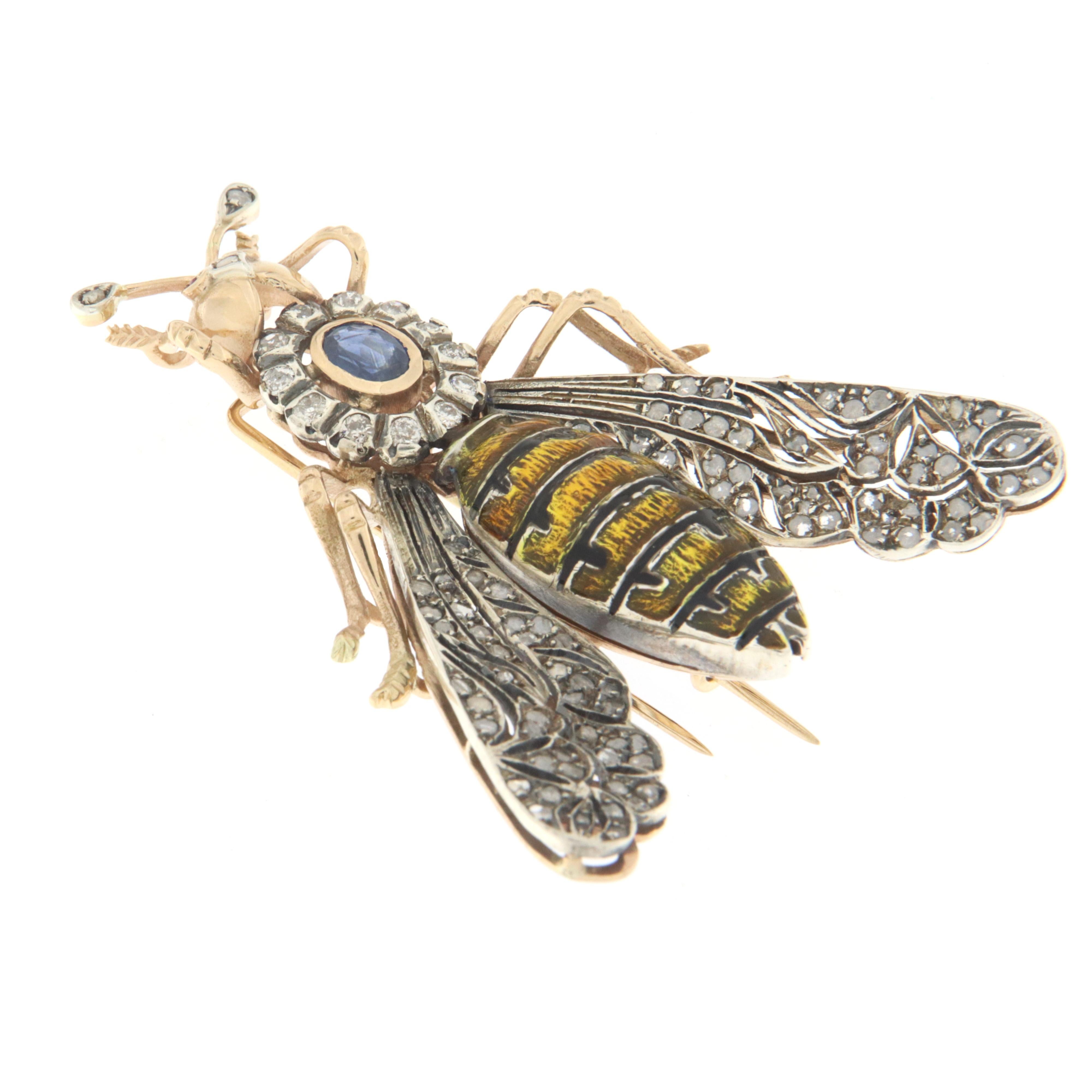 Diamonds Rubies Sapphire 14 Karat Yellow Gold Butterfly Brooch In New Condition In Marcianise, IT