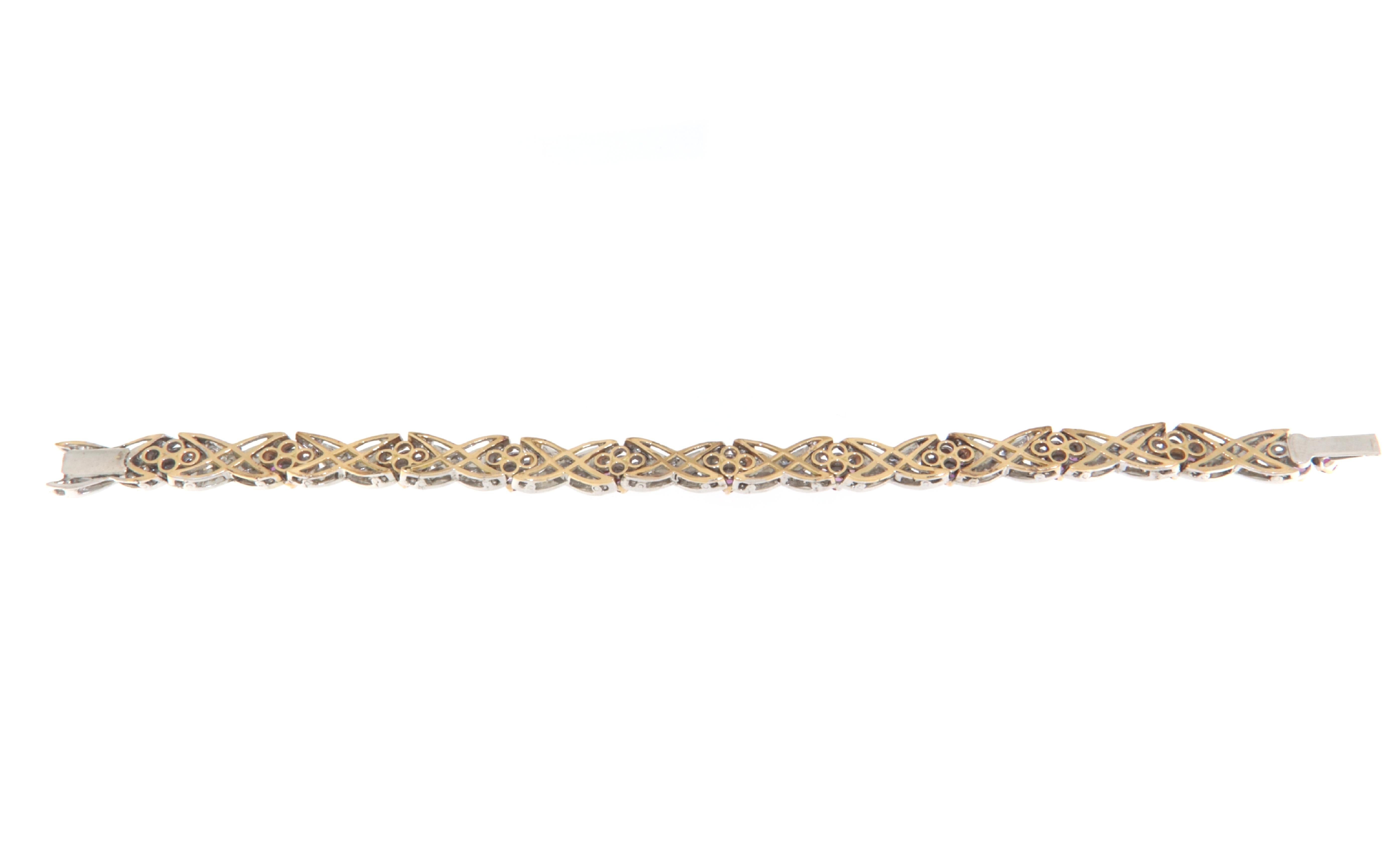 Bracelet rétro en or jaune et blanc 18 carats avec diamants et rubis Neuf - En vente à Marcianise, IT