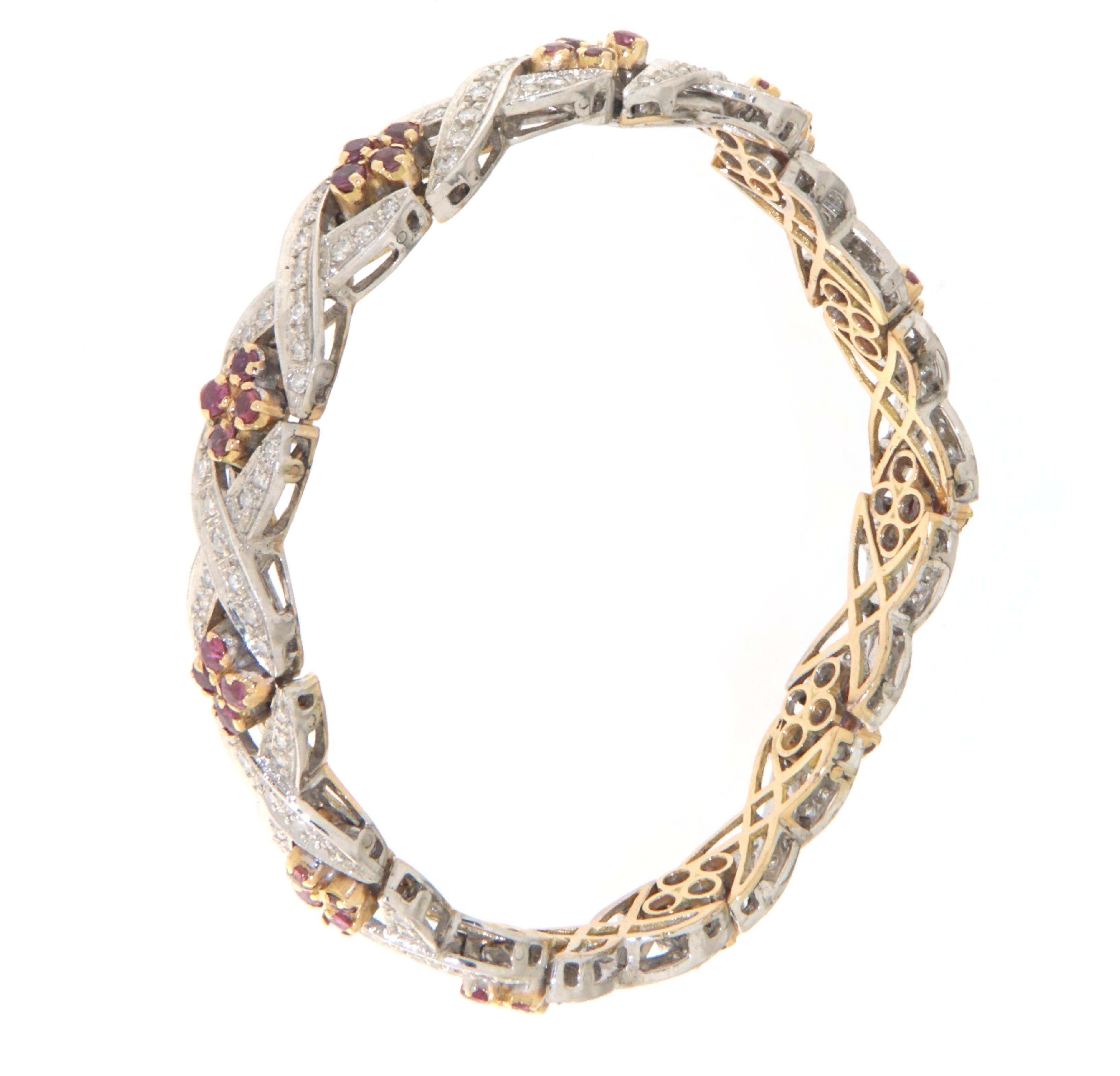 Bracelet rétro en or jaune et blanc 18 carats avec diamants et rubis Pour femmes en vente